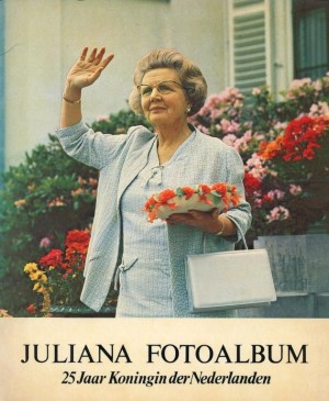 Alfred A. Rau ~ Juliana Fotoalbum: 25 Jaar Koningin der Nederlanden